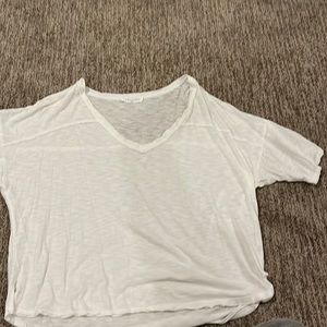 American threads white flowy T-shirt